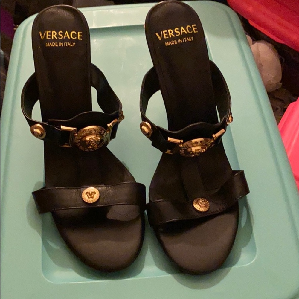 Medusa Hottie Heels LIKE NEW/ No Box